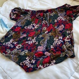 Off the Shoulder Floral Crop Top